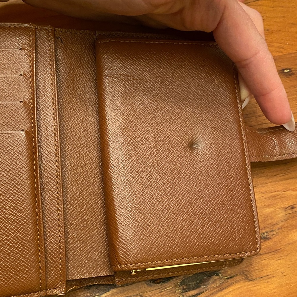 Louis Vuitton Monogram Kisslock Wallet - Picture 13 of 16